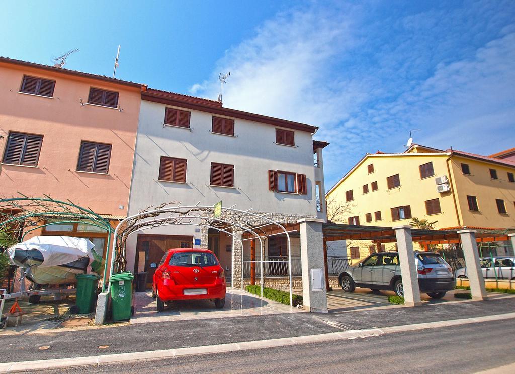 Apartments Mira 1293 Fažana Exterior foto