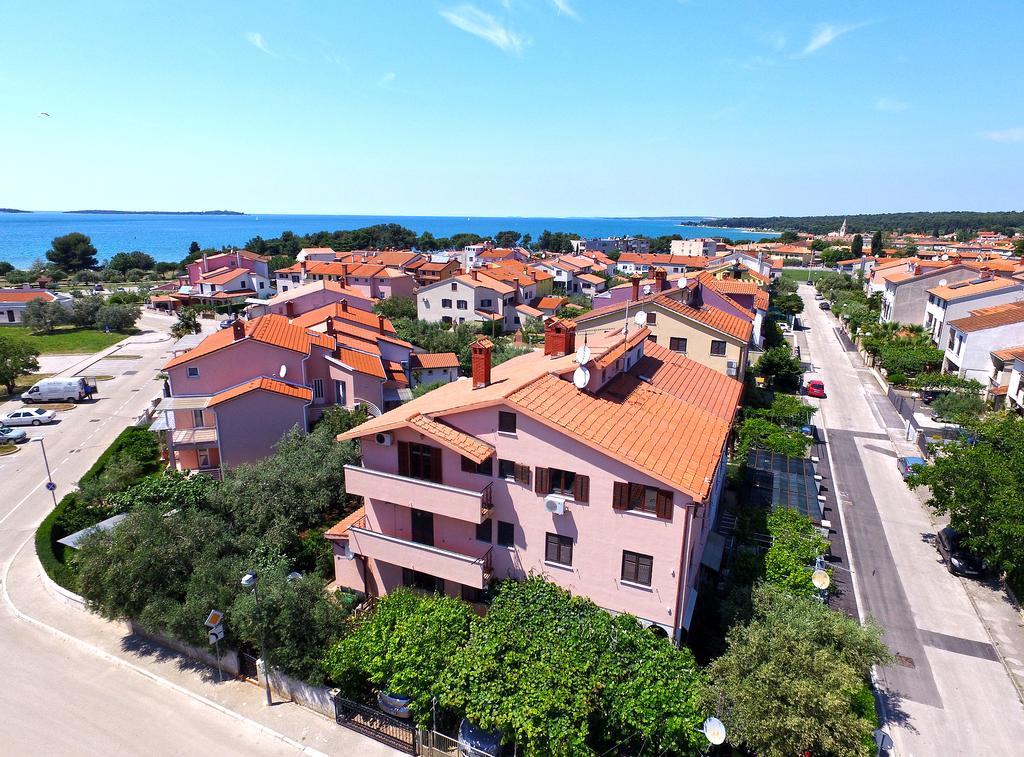 Apartments Mira 1293 Fažana Exterior foto