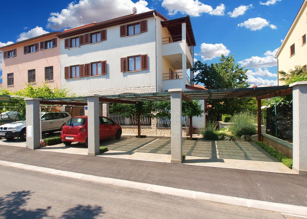 Apartments Mira 1293 Fažana Exterior foto